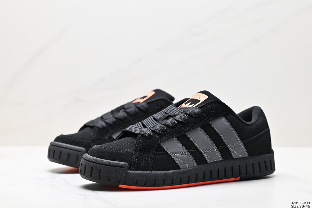 Men's black retro low-top sneakers - pair view