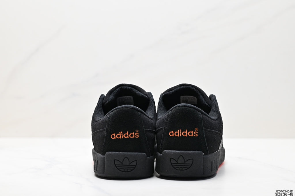 Men's black retro low-top sneakers - heel view